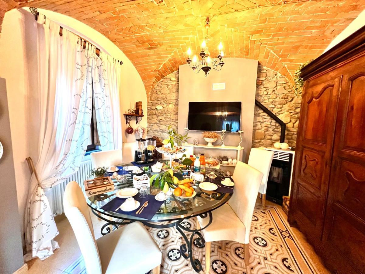 Jasmine Cottage Luni ภายนอก รูปภาพ