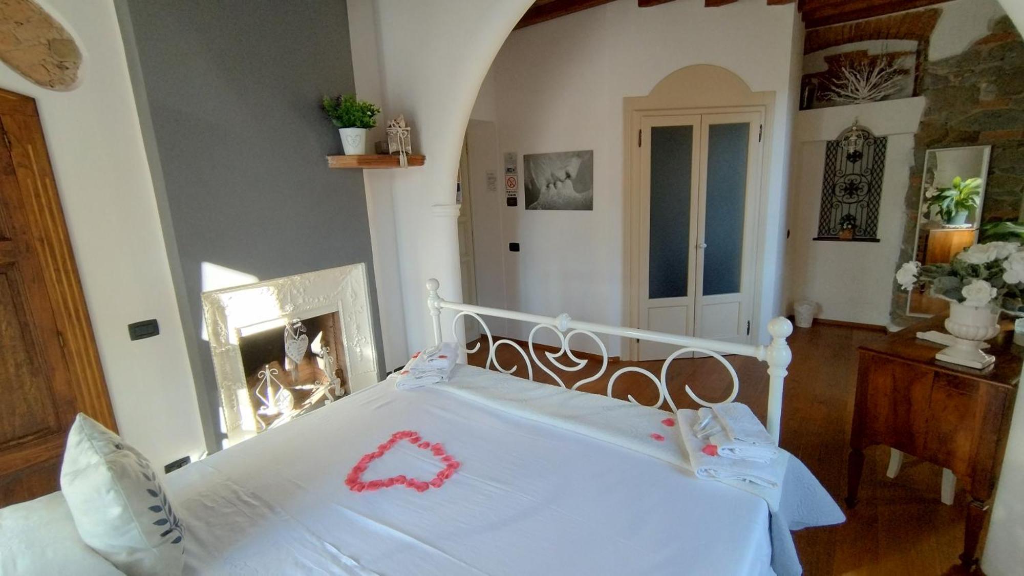Jasmine Cottage Luni ภายนอก รูปภาพ